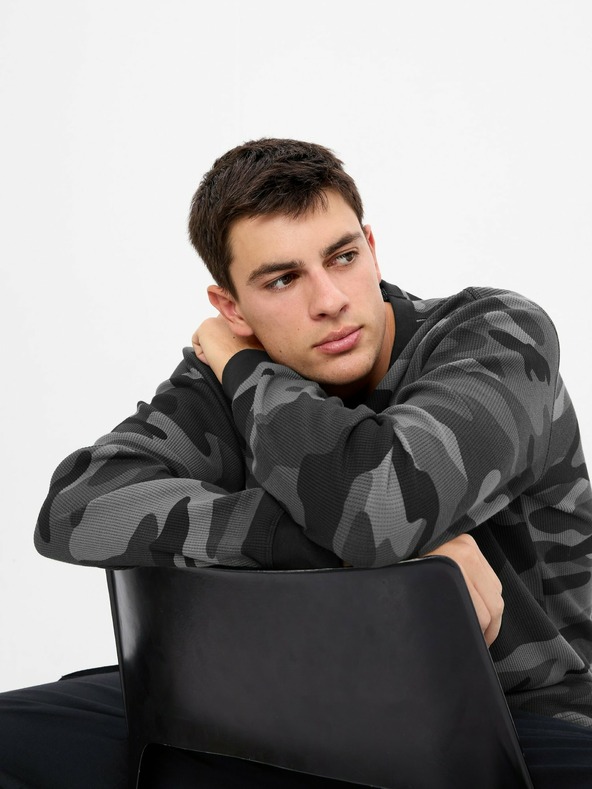 GAP T-Shirt with Army Pattern GAP