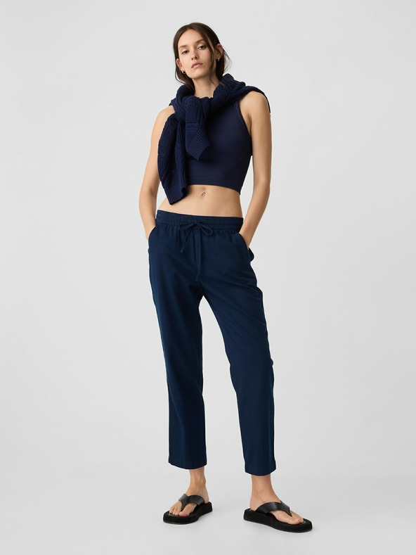 GAP Pantaloni straight corti GAP
