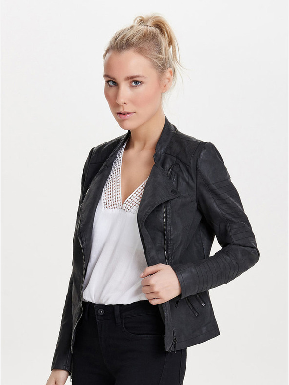 ONLY Giacca curvy da donna in pelle nera con tasche ONLY Biker