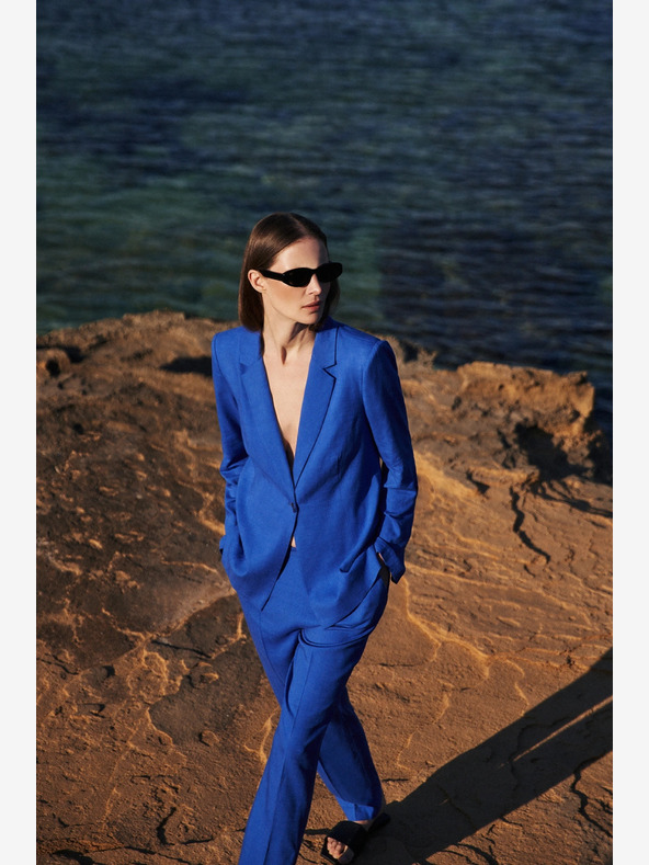 Moodo Giacca blu in lino con maniche a 3/4 Moodo