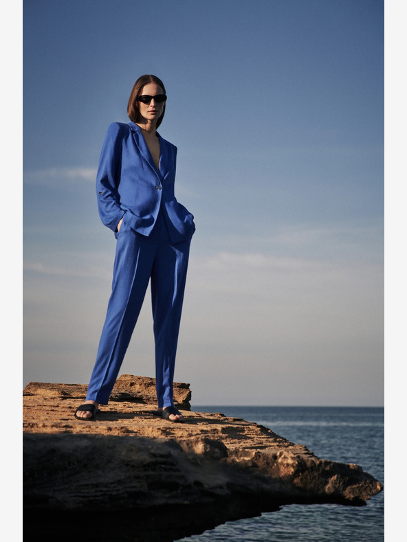 Moodo Giacca blu in lino con maniche a 3/4 Moodo