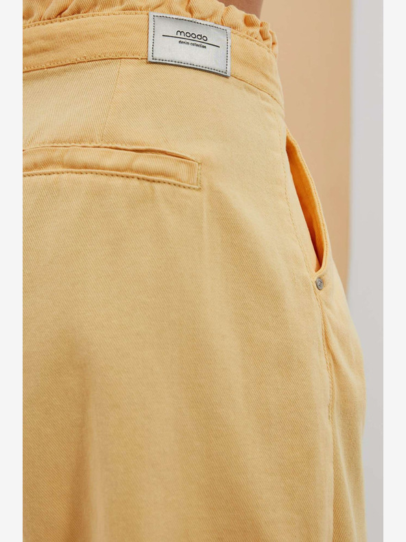 Moodo Pantaloncini Moodo gialli da donna