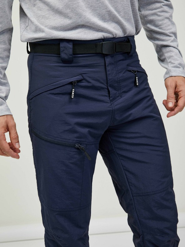 Sam 73 Pantaloni blu scuro da uomo con cintura SAM 73 Ikanto