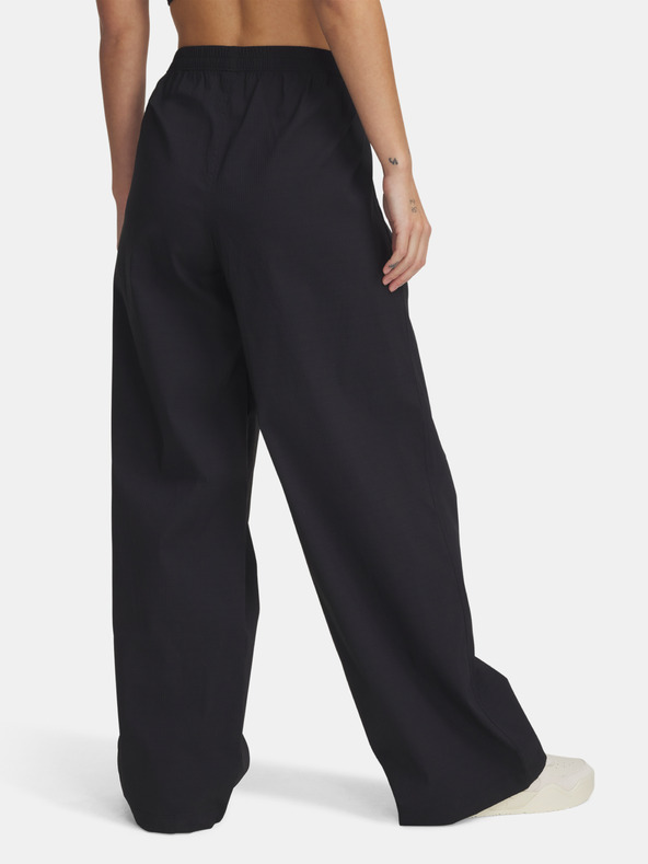 Under Armour Pantaloni sportivi da donna Under Armour UA Unstoppable Wvn Parachute