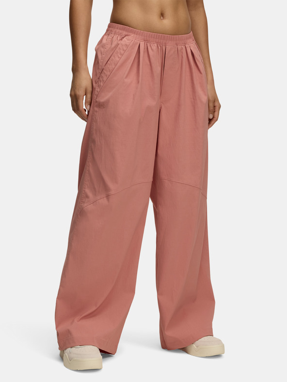 Under Armour Pantaloni sportivi da donna Under Armour UA Unstoppable Wvn Parachute