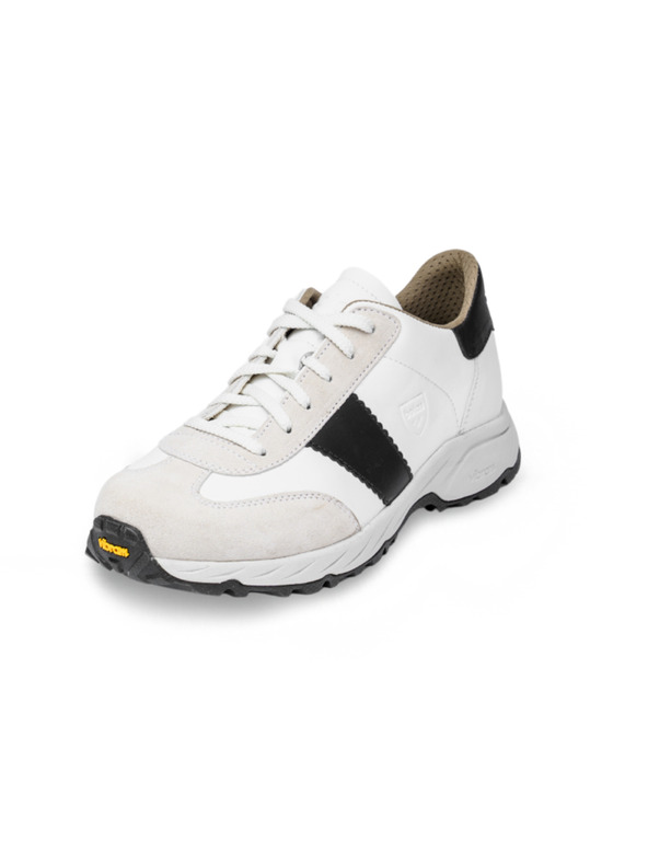 Vasky Botas Nordic Shadow - Scarpe da ginnastica all'aperto in pelle da uomo / stivali bianco-nero produzione ceca di Zlín