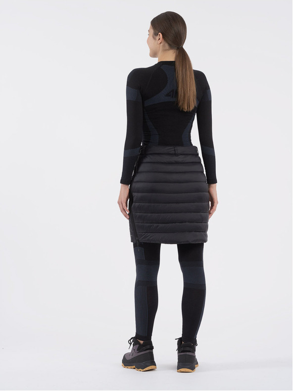 4F Gonna isolata da donna