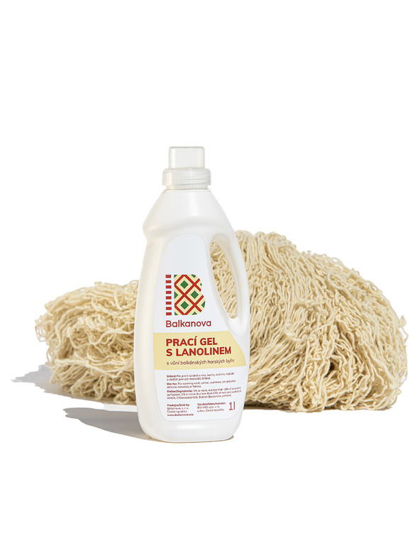 Balkanova Gel di lavaggio con lanolina per lana 1000 ml al profumo di erbe di montagna dei Balcani