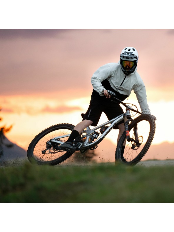 Horsefeathers Pantaloncini da bici Venture - nero HORSEFEATHERS