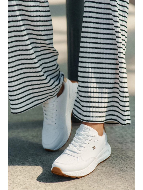 BIG STAR SHOES Scarpe eleganti da donna Big Star HI-POLY SYSTEM - bianche