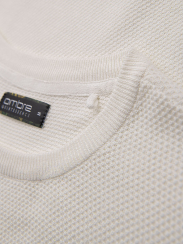 Ombre Clothing Maglia in maglia da uomo con texture sottile - bianca