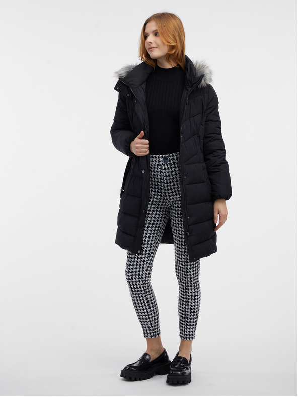 Orsay Cappotto trapuntato nero da donna con pelliccia sintetica ORSAY