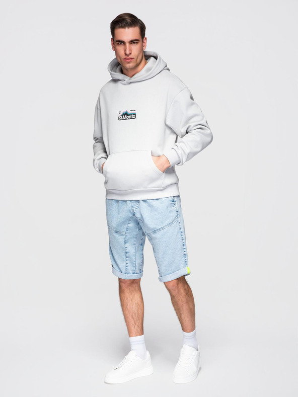 Ombre Clothing Shorts di jeans corti da uomo con impunture decorative - blu chiaro