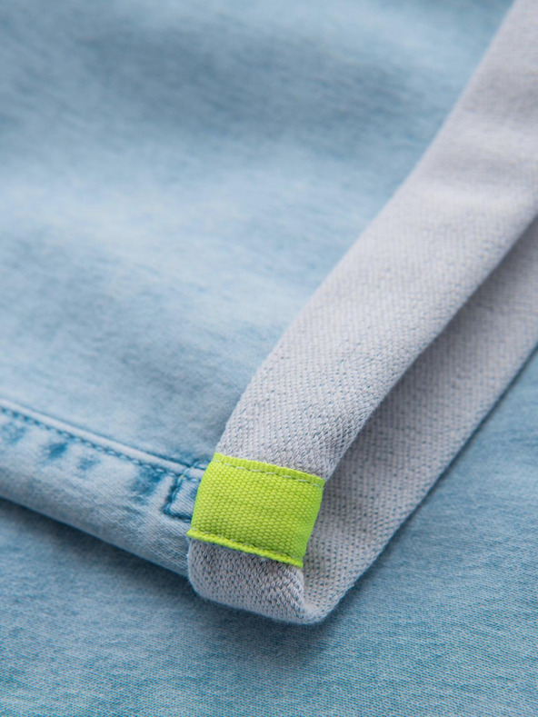 Ombre Clothing Shorts di jeans corti da uomo con impunture decorative - blu chiaro